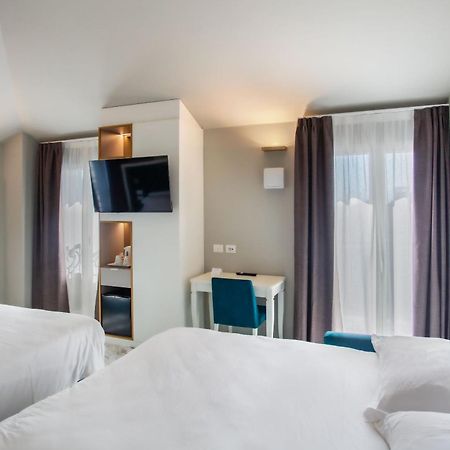 Hotel Villa Elena Varazze Bagian luar foto
