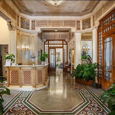 Hotel Villa Elena Varazze Bagian luar foto