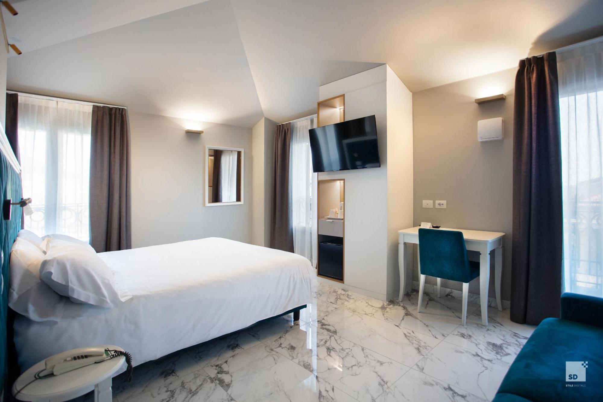 Hotel Villa Elena Varazze Bagian luar foto