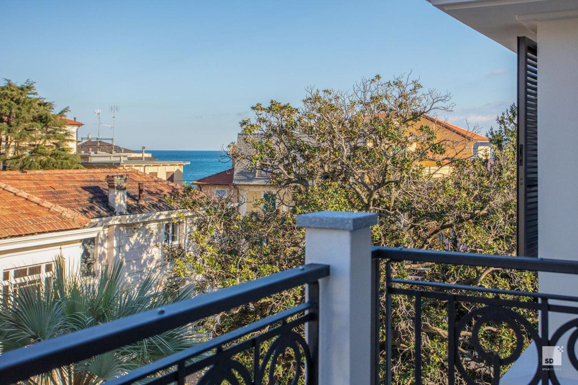 Hotel Villa Elena Varazze Bagian luar foto