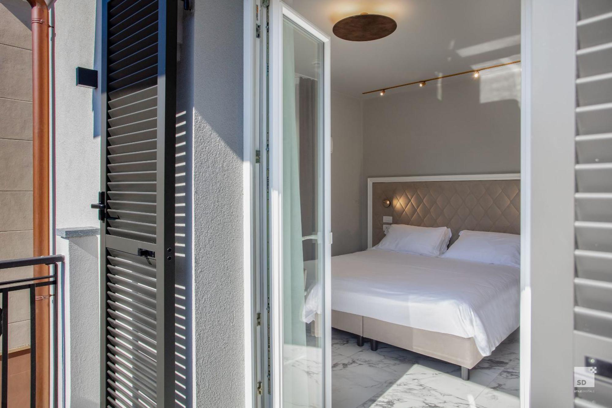Hotel Villa Elena Varazze Bagian luar foto