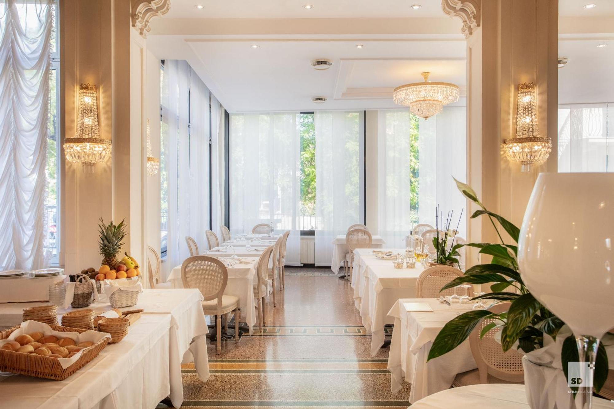 Hotel Villa Elena Varazze Bagian luar foto