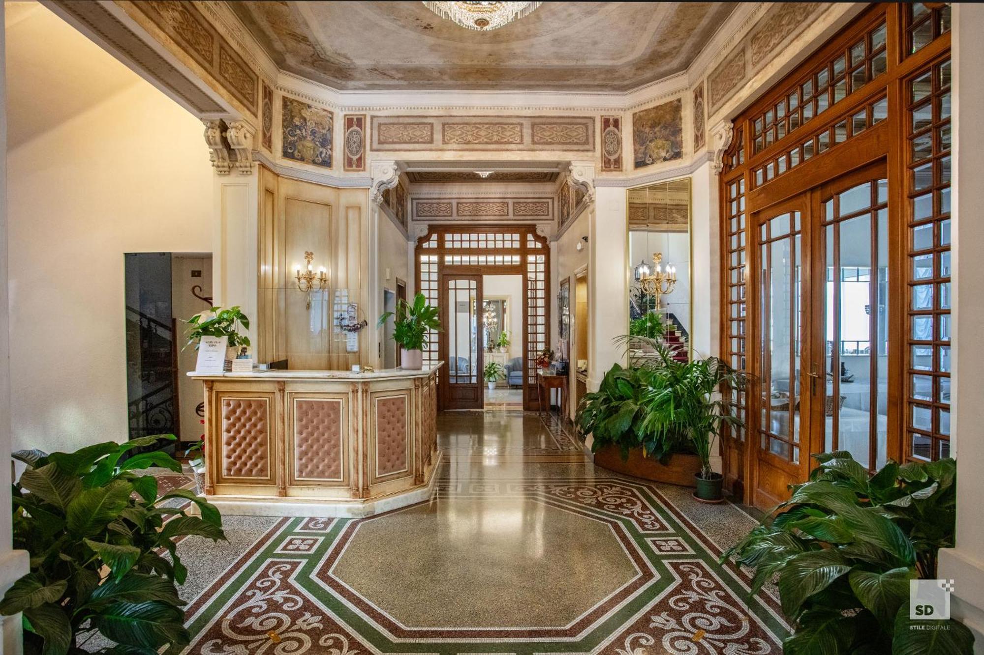 Hotel Villa Elena Varazze Bagian luar foto