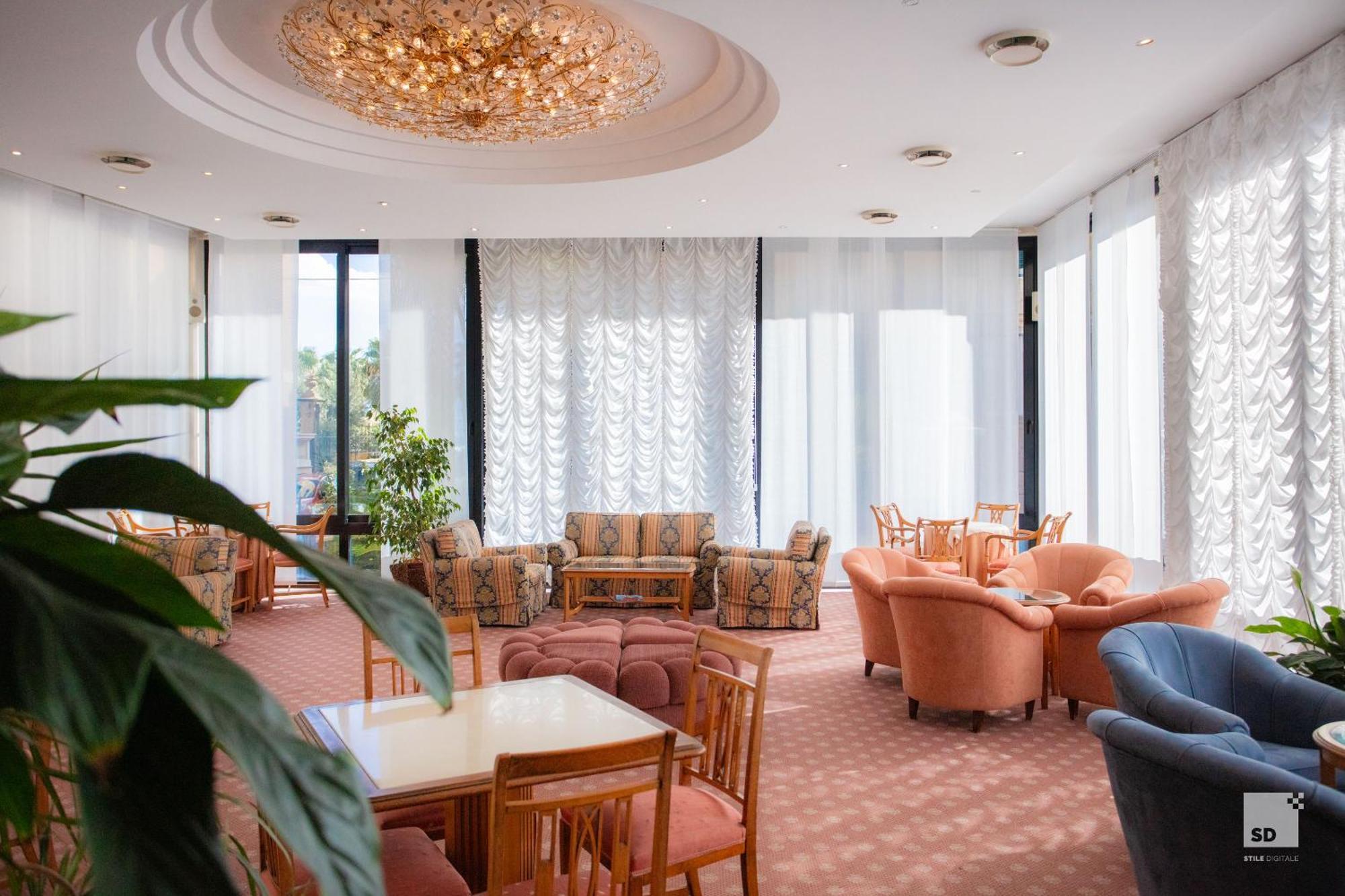 Hotel Villa Elena Varazze Bagian luar foto